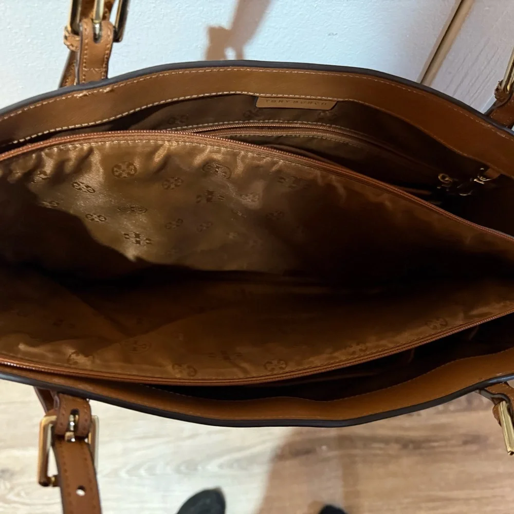 EUC Tory Burch Brown Leather Tote Sophisticated Everyday Style - Picture 4 of 10